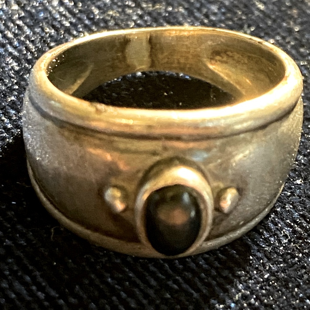 325 Sulver Ring - Size 7